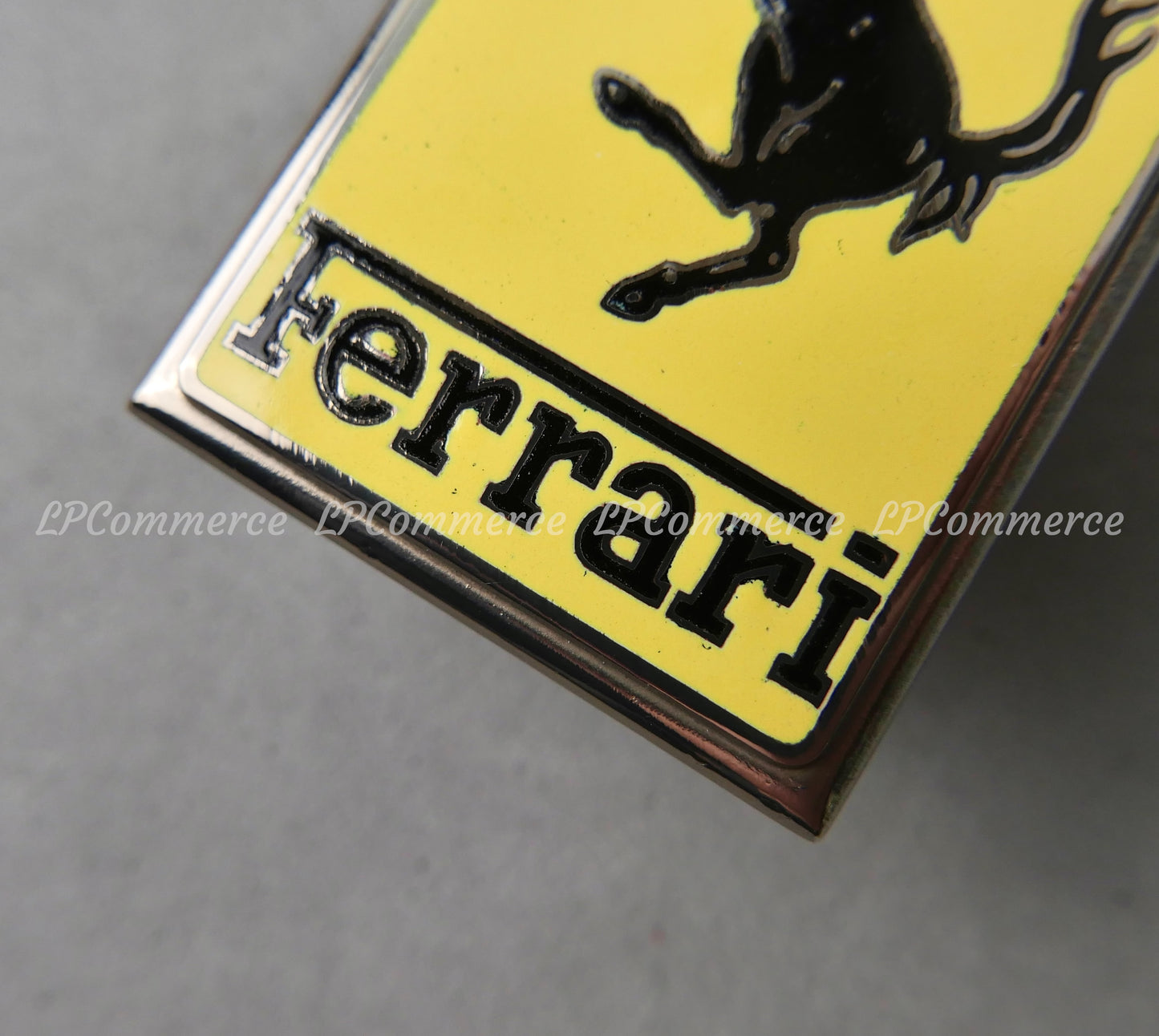 Stemma Ferrari Originale smaltato vintage emblema cofano mascotte cofano