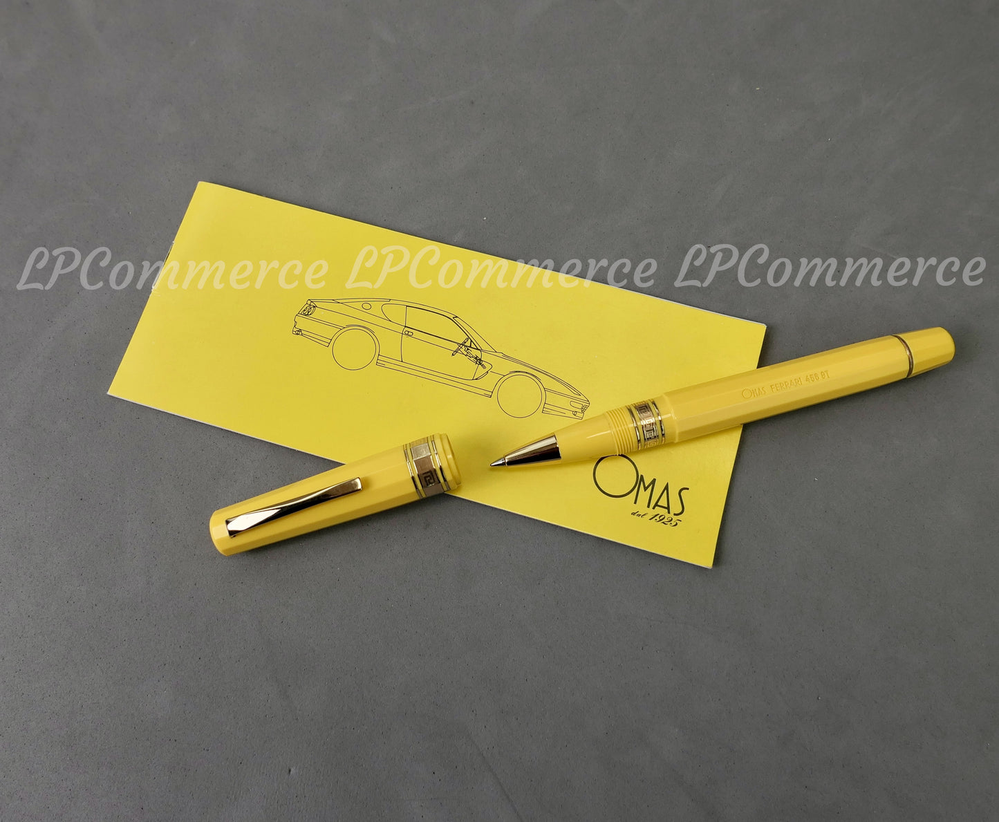 Penna a sfera Omas for Ferrari 456 GT Ballpoint NOS box collezione yellow