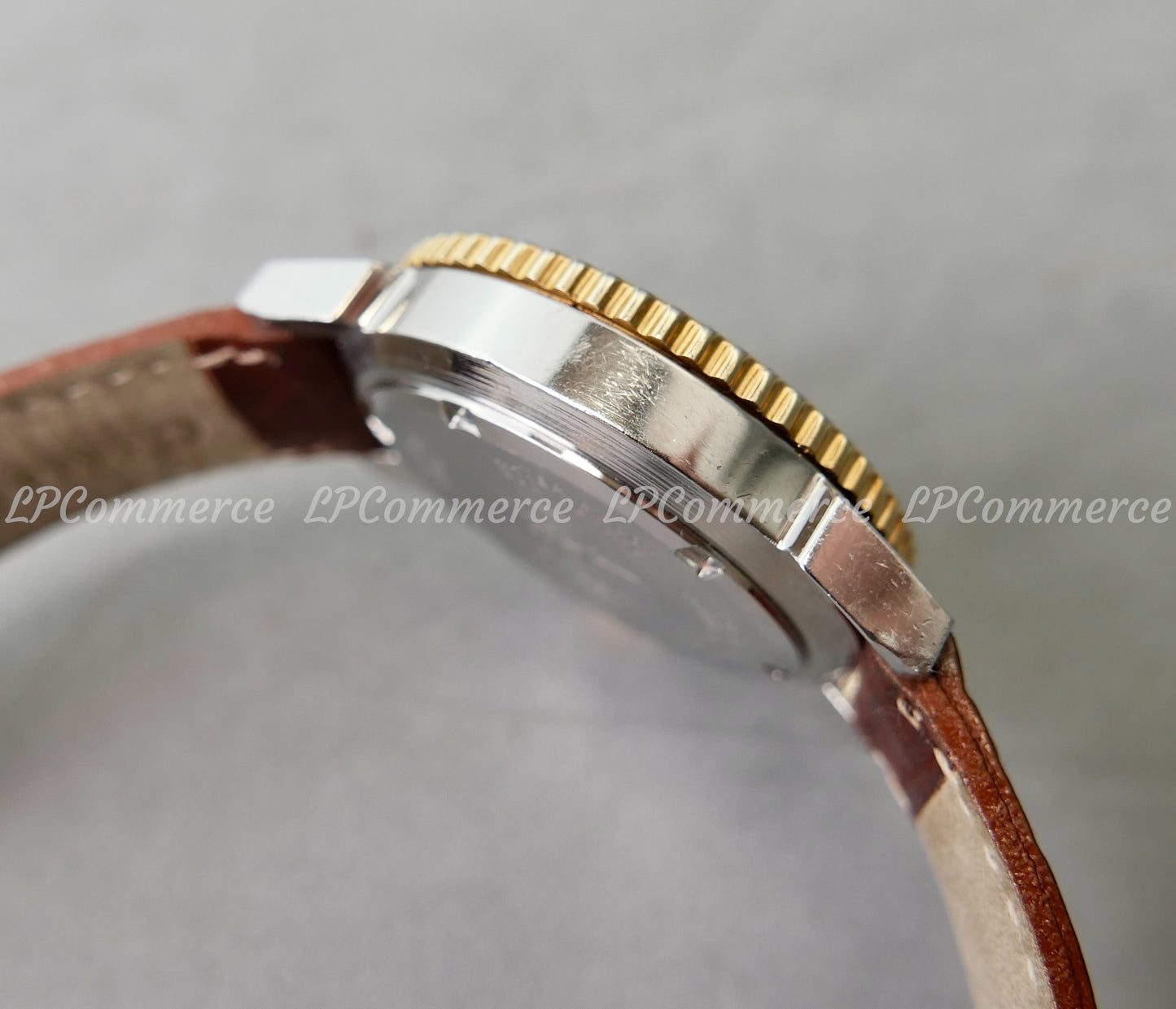 Orologio da polso Sector ADV 3000 usato gmt Watch vintage datario ghiera nera