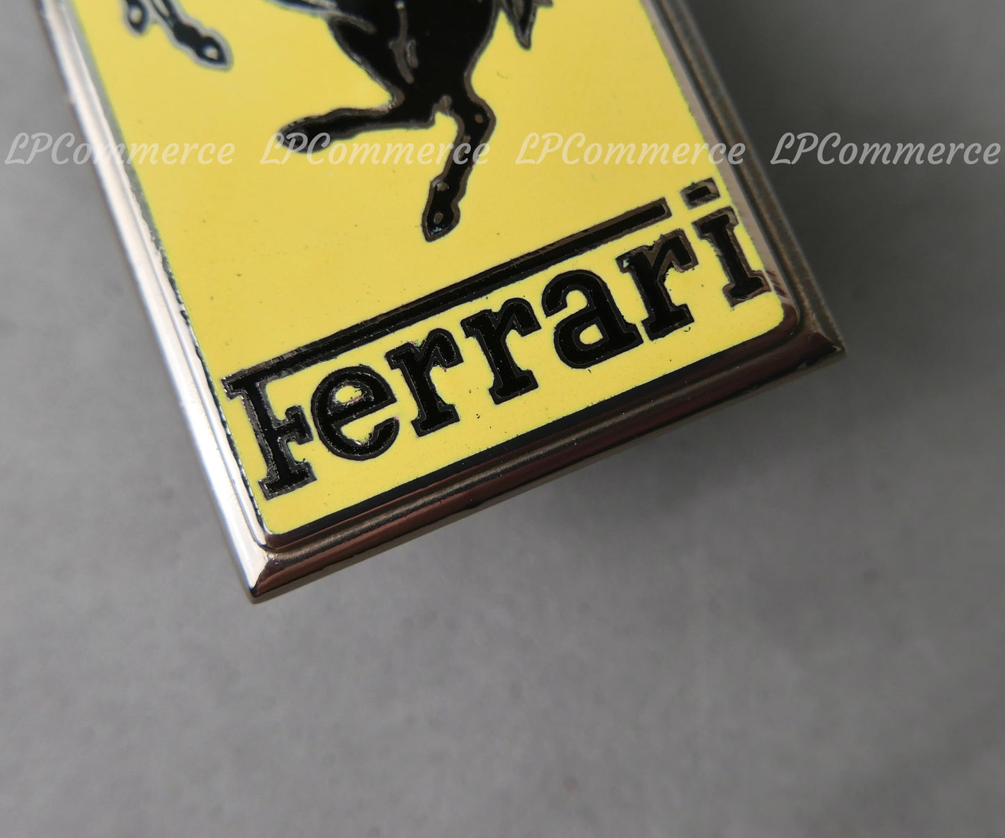 Stemma Ferrari Originale smaltato vintage emblema cofano mascotte cofano