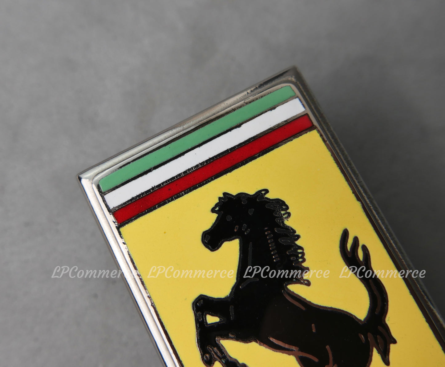 Stemma Ferrari Originale smaltato vintage emblema cofano mascotte cofano