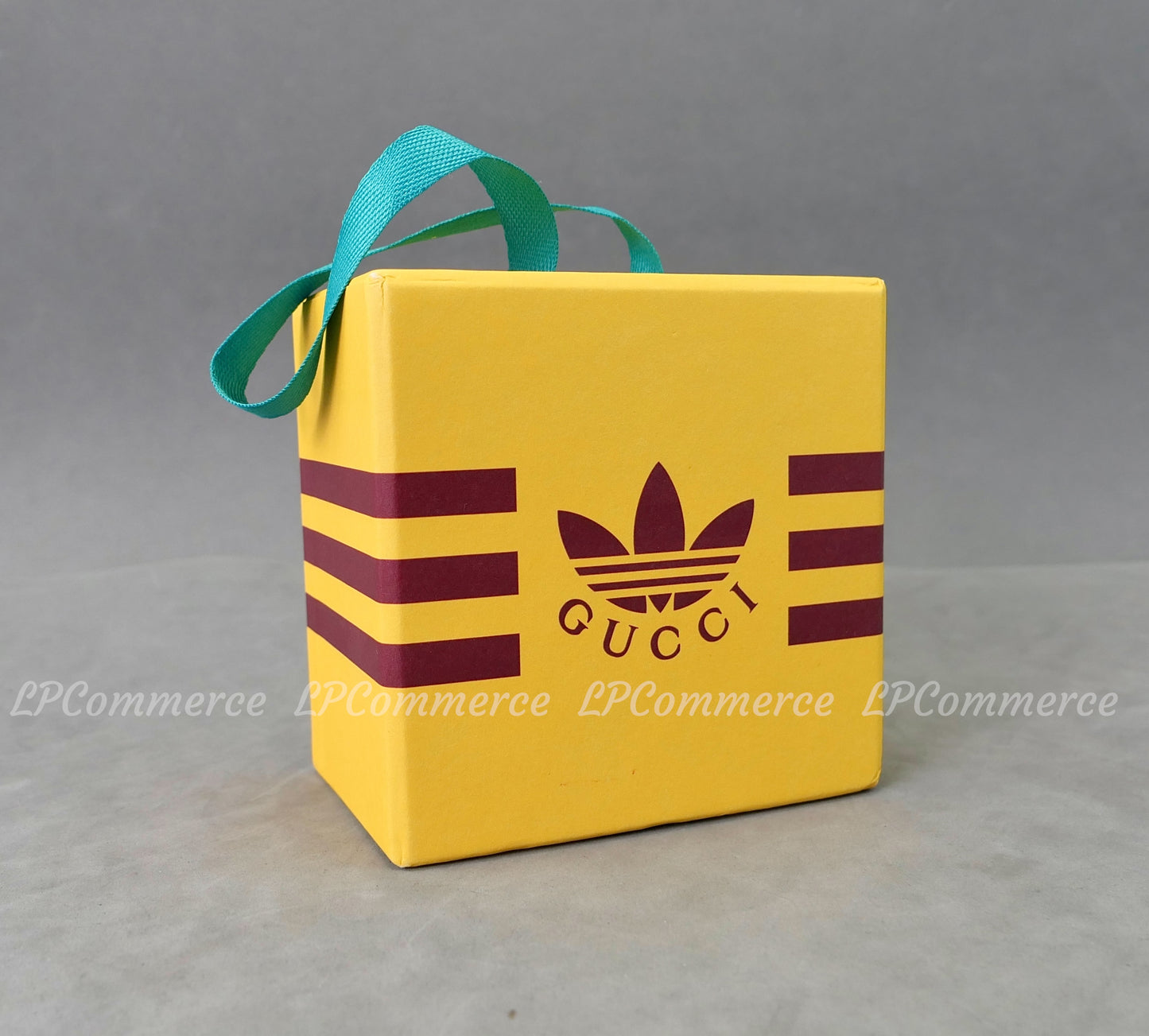Yo-Yo Gucci yoyo X Adidas limited edition gadget box vip gioco esposizione