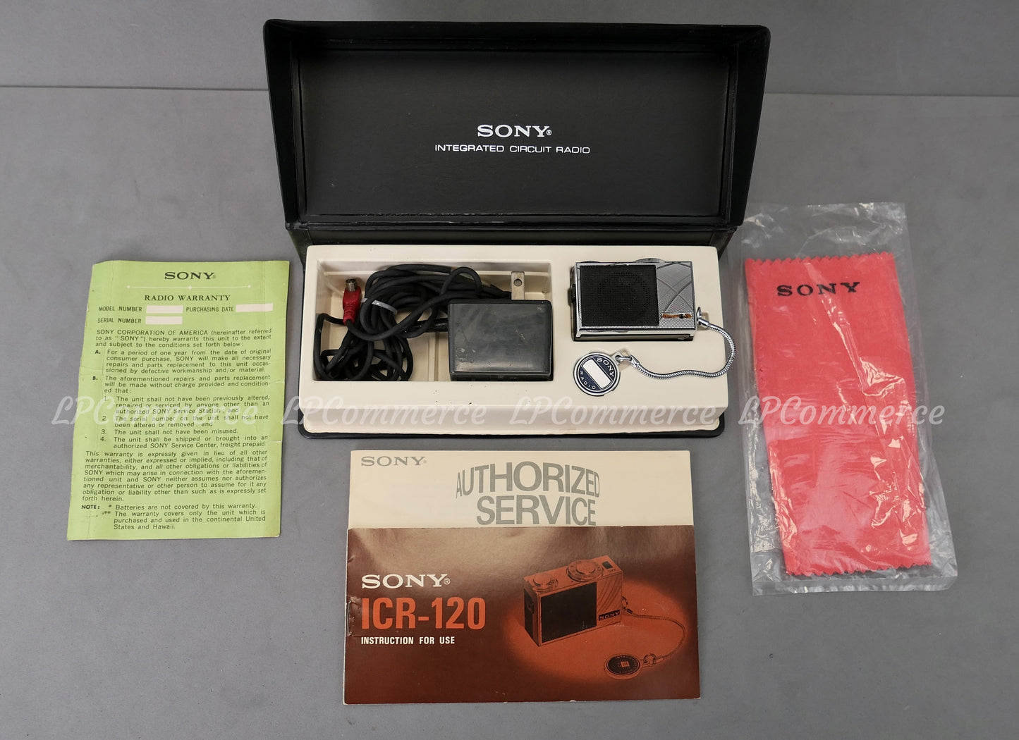 Radio Sony ICR-120 portable tuner vintage AM Micro Made in Japan transistor