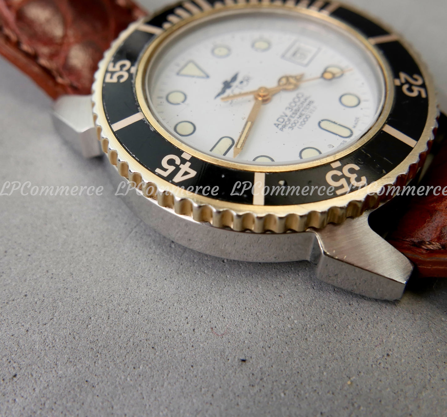 Orologio da polso Sector ADV 3000 usato gmt Watch vintage datario ghiera nera