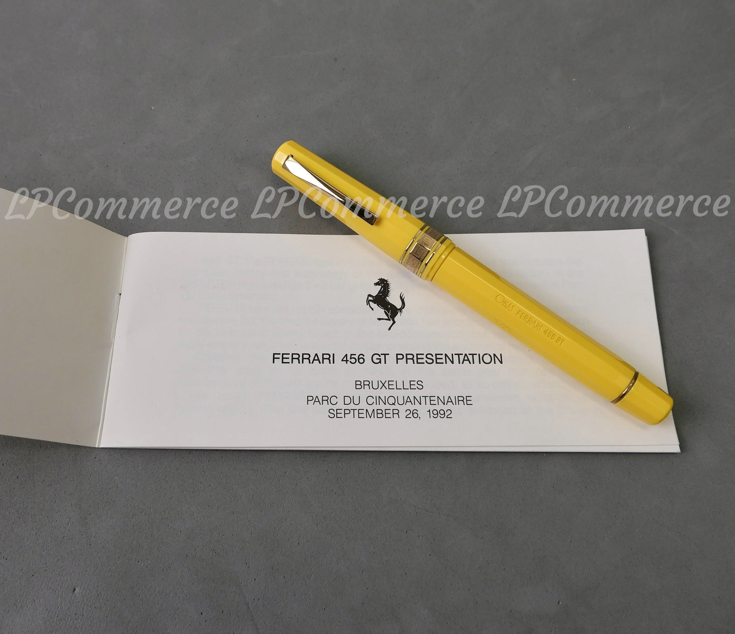 Penna a sfera Omas for Ferrari 456 GT Ballpoint NOS box collezione yellow