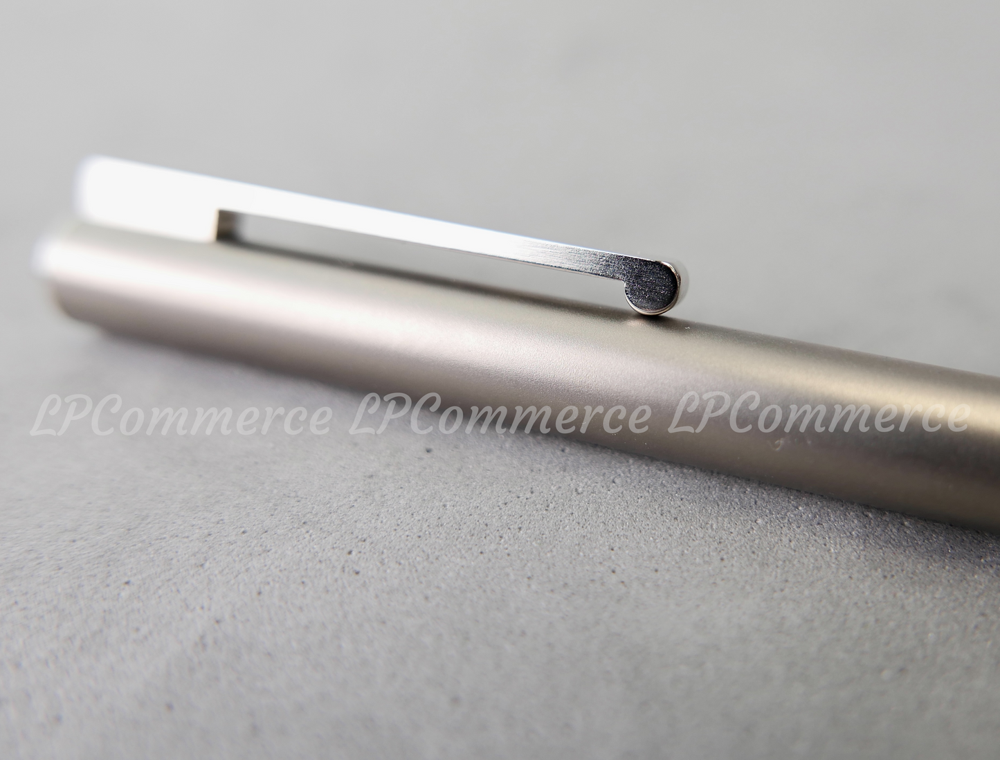 Penna sfera  Porsche Design Titanium 41022 NOS Ballpoint pen 911 box legno