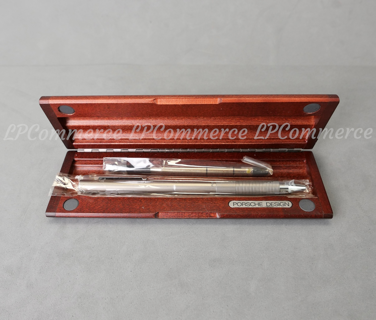 Penna sfera  Porsche Design Titanium 41022 NOS Ballpoint pen 911 box legno